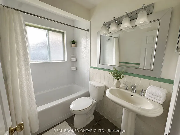67 Lakeside Dr — Photo 9