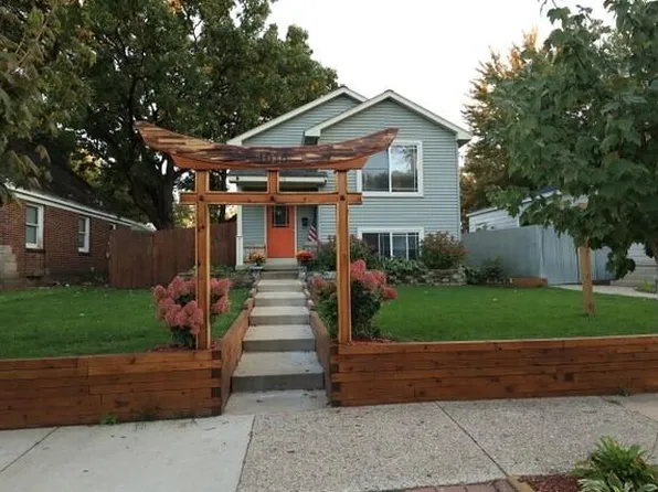1016 Hazen St SE, Grand Rapids, MI 49507