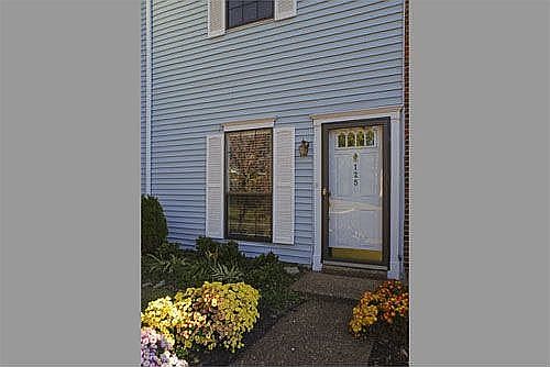 Welcome to 125 Westerly Dr