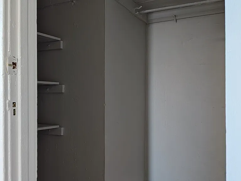 753-758 Jersey Ave #6 — Photo 2