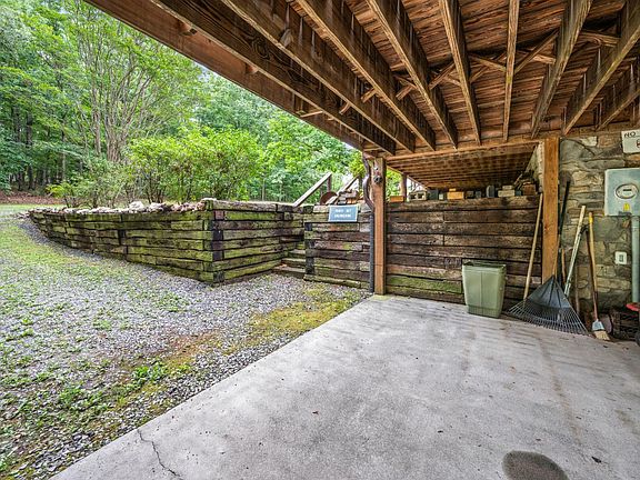 47th image of 7631 Bear Creek Rd