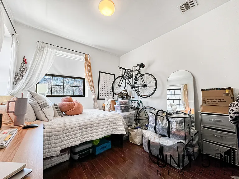 1490 Jefferson Ave #3A — Photo 12