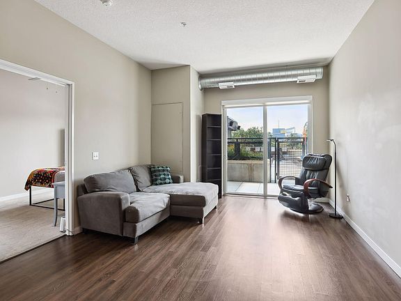 4th image of 401 SE Main St #3020