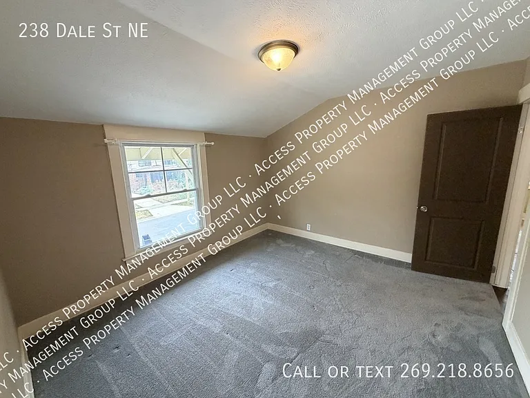238 Dale St NE — Photo 35
