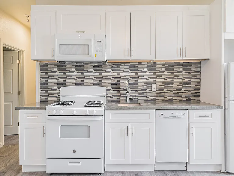 Carondelet Kitchen 2