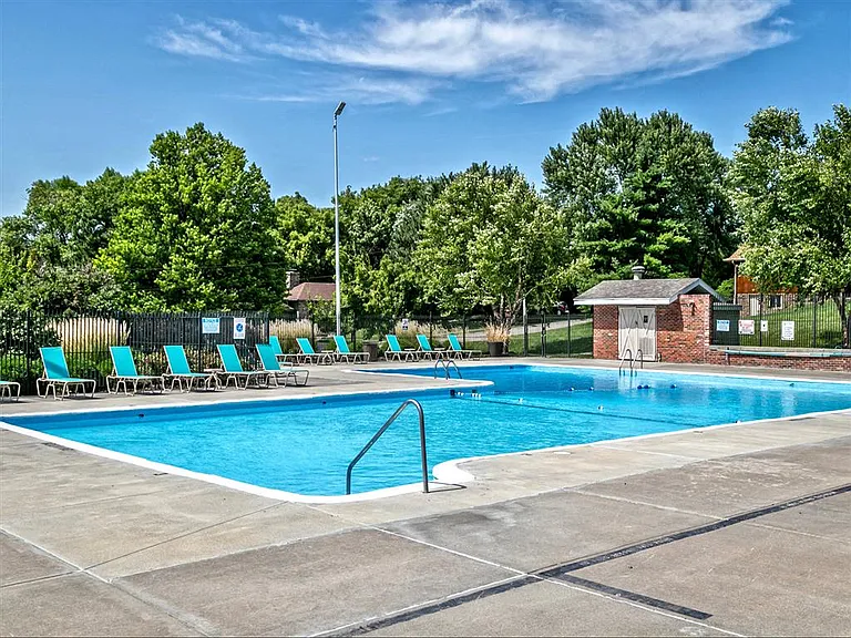 Club at Highland Park — Photo 29