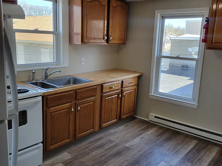 569 S Main St #2 — Photo 17