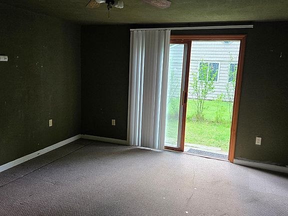 5th image of 4875 Highland Ct