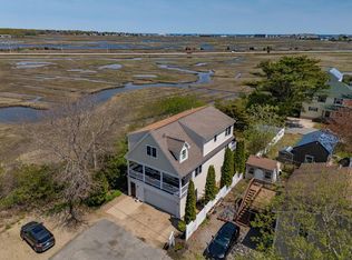 10 Patricia St, Hampton, NH 03842