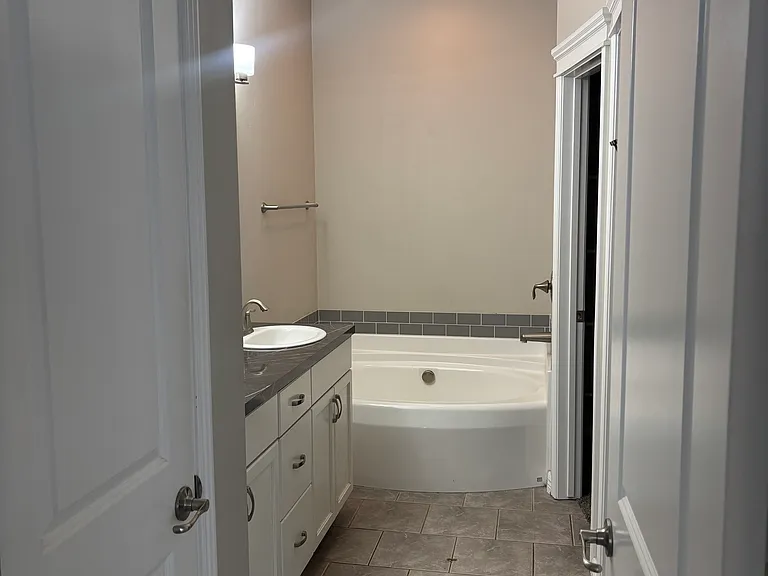569 Smithwick Rd — Photo 15