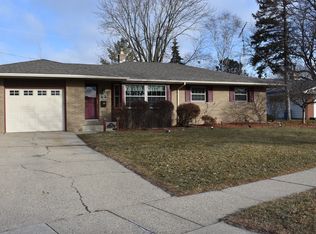 552 Orchard St, Burlington, WI 53105