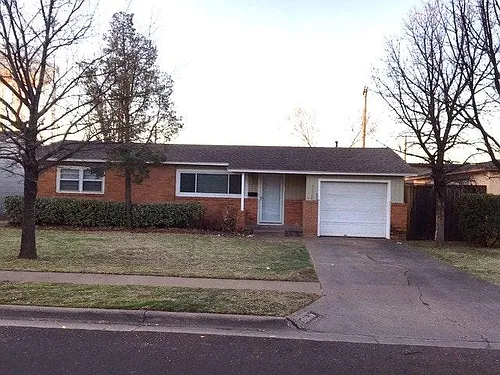 3505 48th St Photo 1