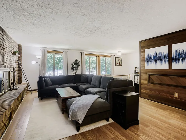 329 Chinook Ave — Photo 9