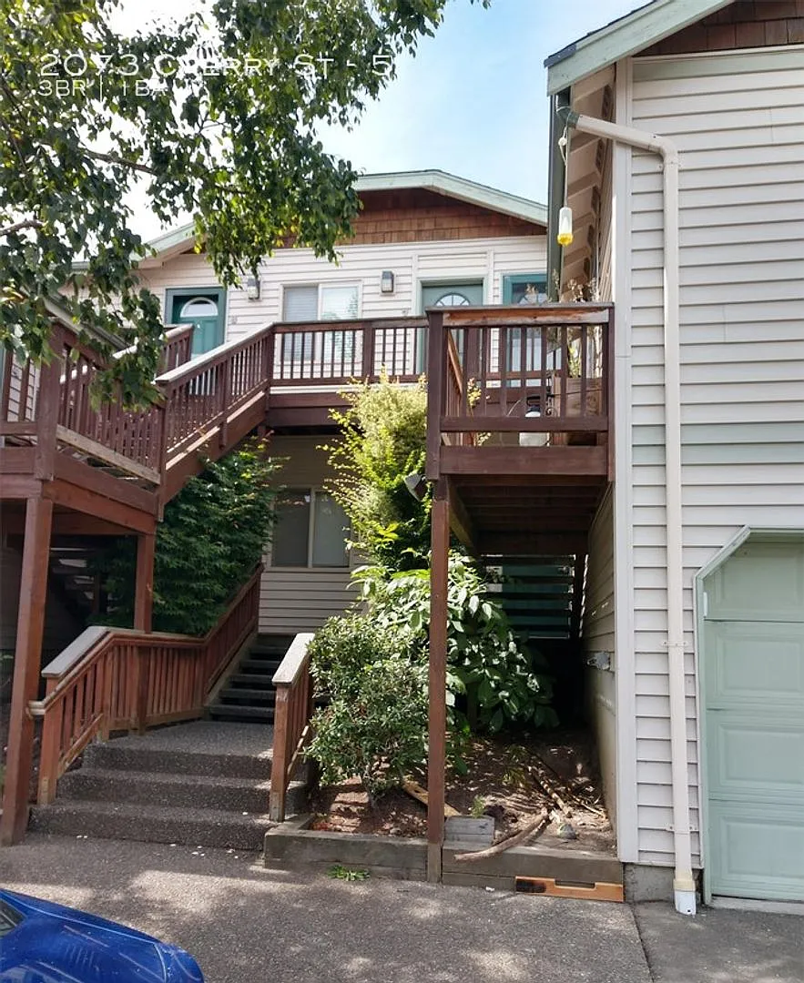 2073 Cherry St #5 — Photo 1