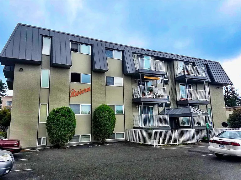 Riviera Apartments Northgate — Photo 2