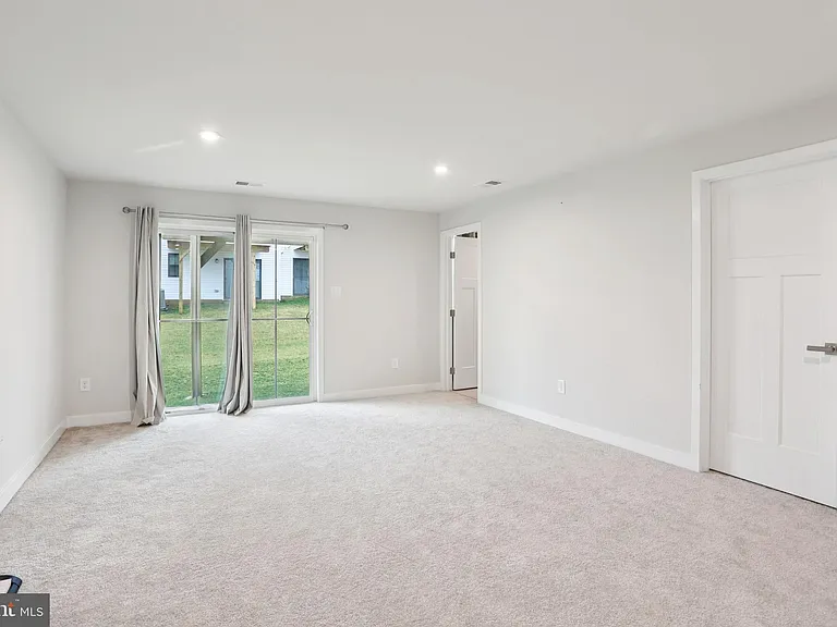 47 Rosemary Way — Photo 20