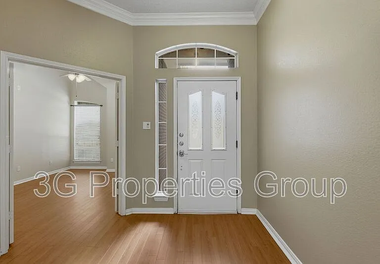 2109 Gisbourne Dr — Photo 3