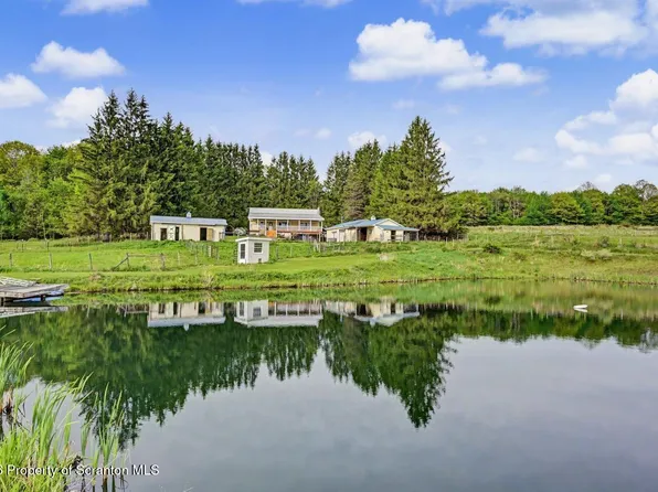 418 Dixie Hwy, Starrucca, PA 18462