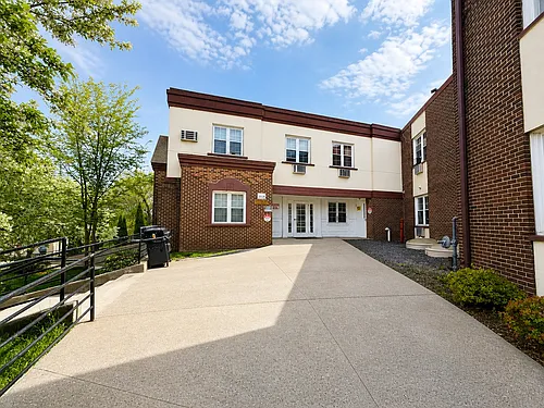 59 Plaza Ave Photo 1
