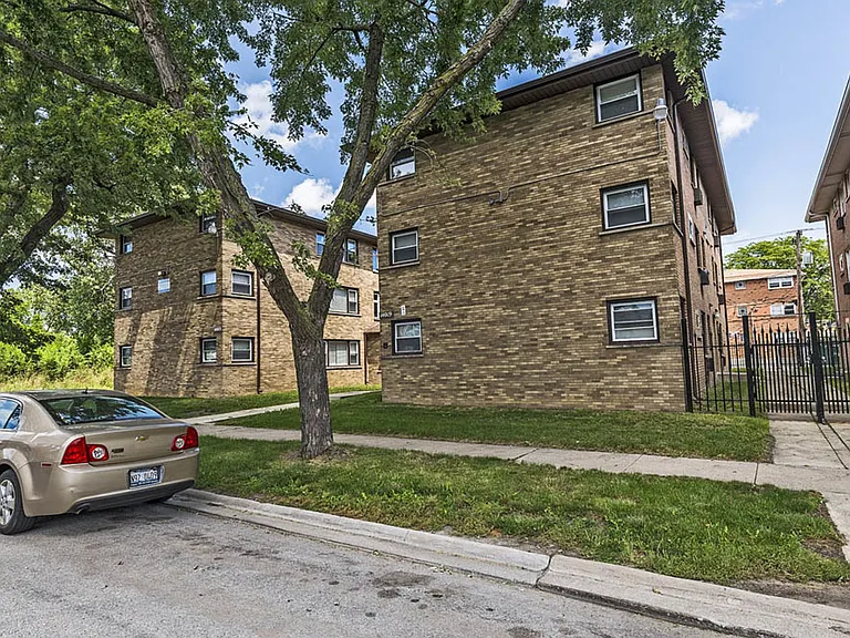 14015 S Tracy — Photo 14