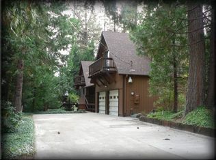 5173 Loch Leven Dr, Pollock Pines, CA 95726
