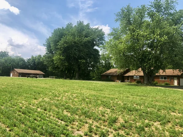 2710 E County Road 2300, La Harpe, IL 61450