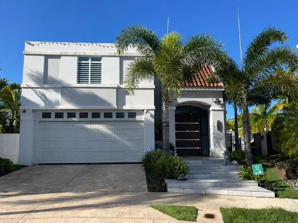 623 Mar De Bering, Dorado, PR 00646