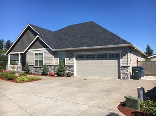 584 Mountaingate Dr, Springfield, OR 97478