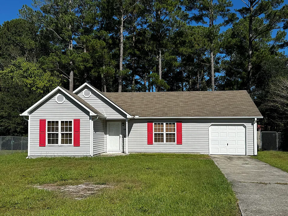 304 Northwoods Ct SE