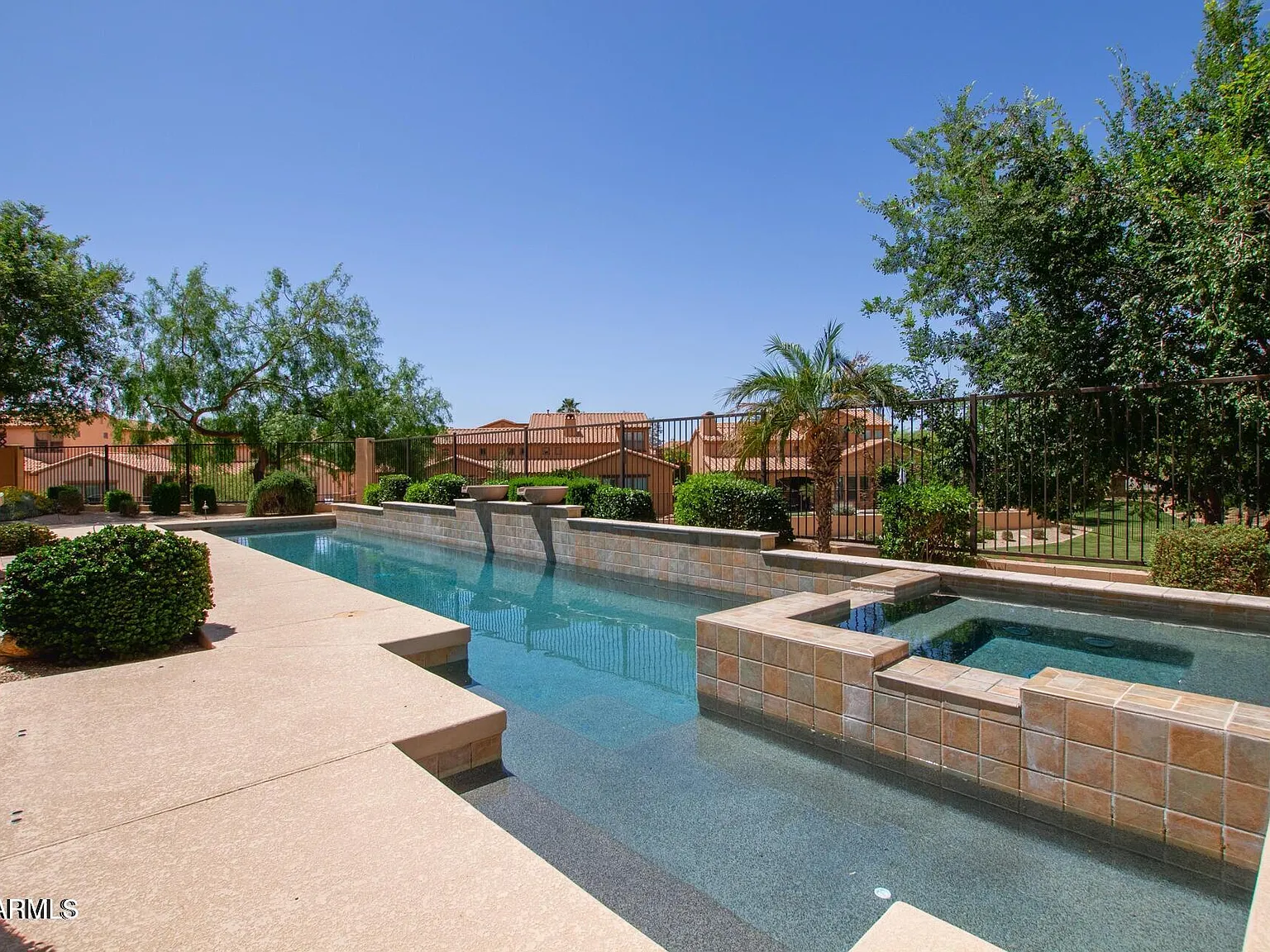 5 bed, 4.0 bath, 4219 sqft, $6,997 — Photo 3
