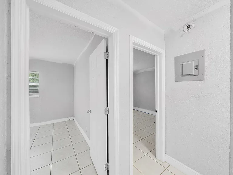 626 SW 14th Ave #108 — Photo 8