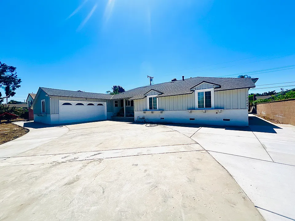1704 E Vine Ave #A