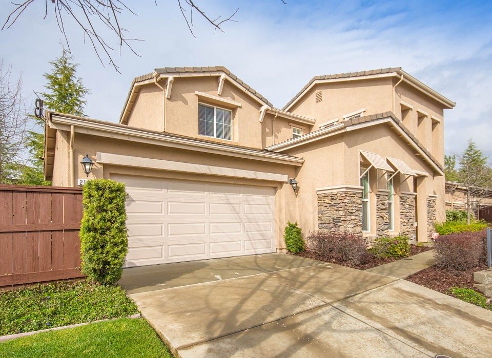 1st image of 2119 Sterling Dr #19