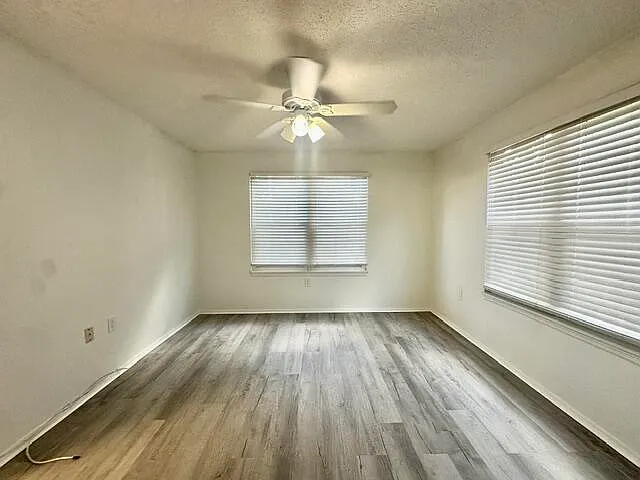 2305 N Congress Ave #11 — Photo 10