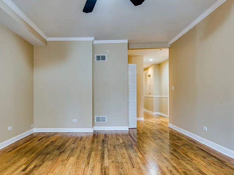 2251 W Rosemont Ave — Photo 3