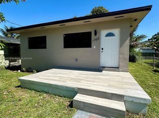 1769 NW 41st St, Miami, FL 33142
