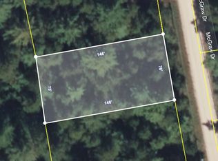 230 McGrew Dr, Tamworth, NH 03886