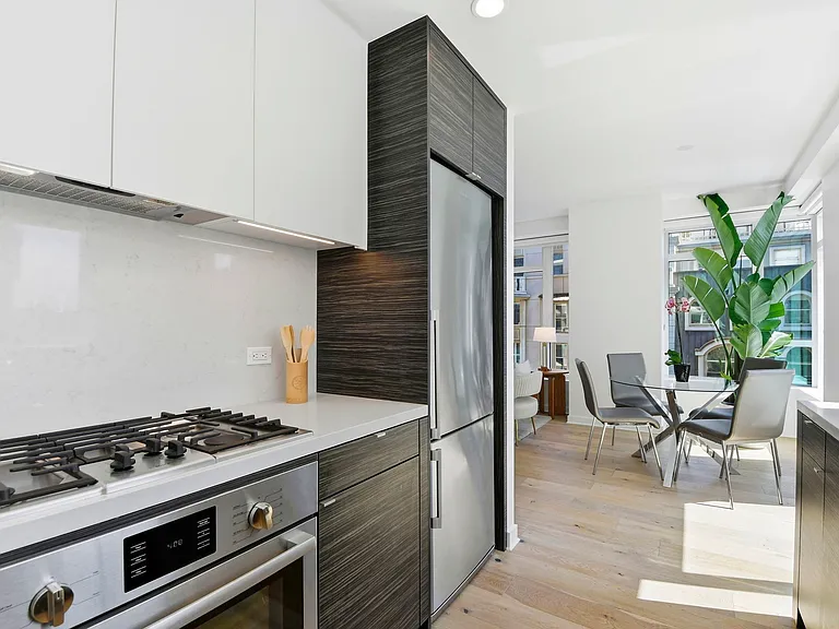 1688 Pine St #1008 — Photo 6
