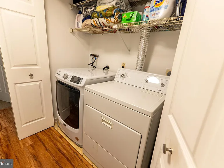 800 Stratford Way #E — Photo 15
