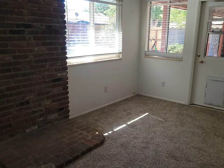 2450 Courtland Way — Photo 6