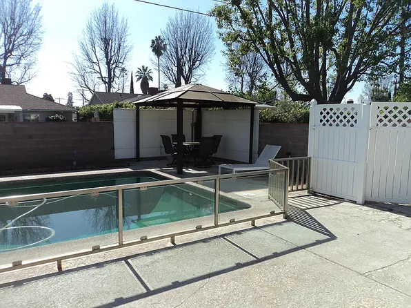 13606 Delano St, Van Nuys, CA 91401