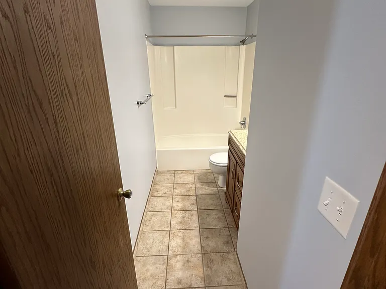 404 Whispering Ln — Photo 5