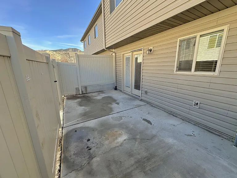 340 W 1425 N #103 — Photo 16
