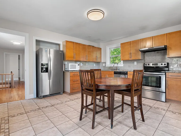 Kitchen w/ stainless steel appliances