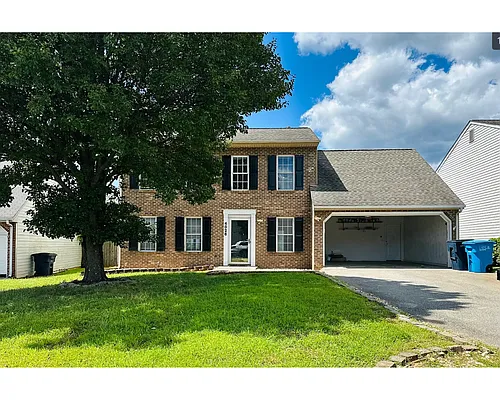 4826 Golfview Dr NE Photo 1