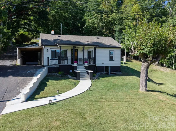 24 Blessing Way, Burnsville, NC 28714