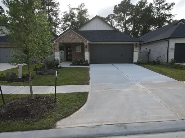 17502 Rosette Grass Dr, Conroe, TX 77385