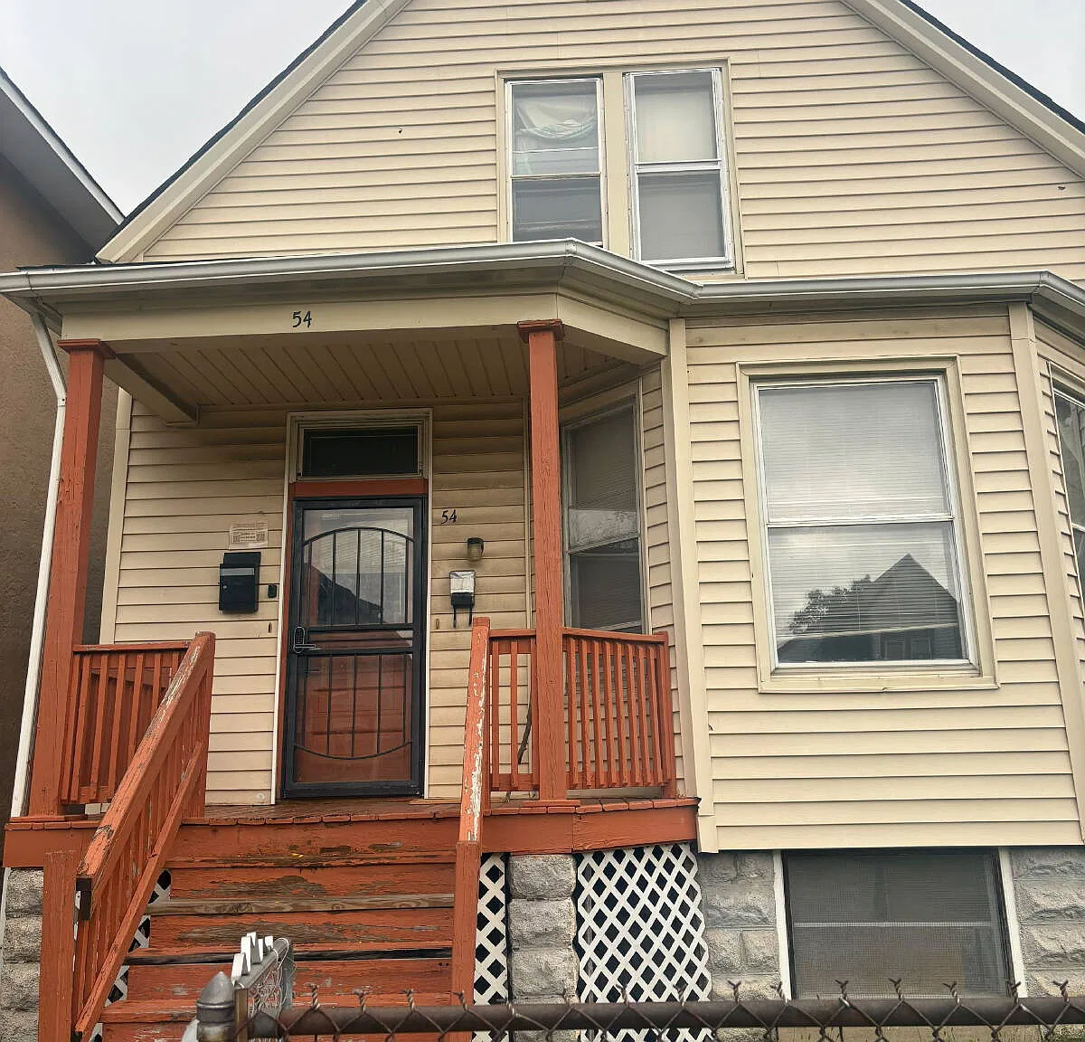 2 bed, 1.0 bath, $1,250 — Photo 1