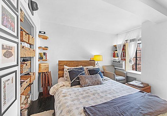 5th image of 25 Tudor City Pl APT 1315
