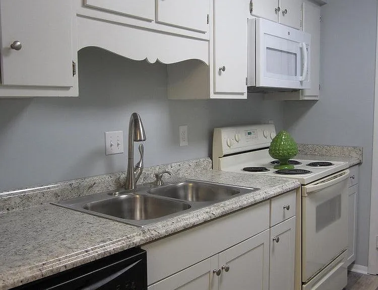 1014 Sandlin Pl — Photo 14